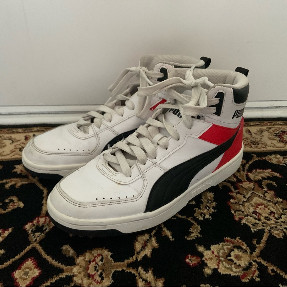Puma Rebound JOY Sneakers